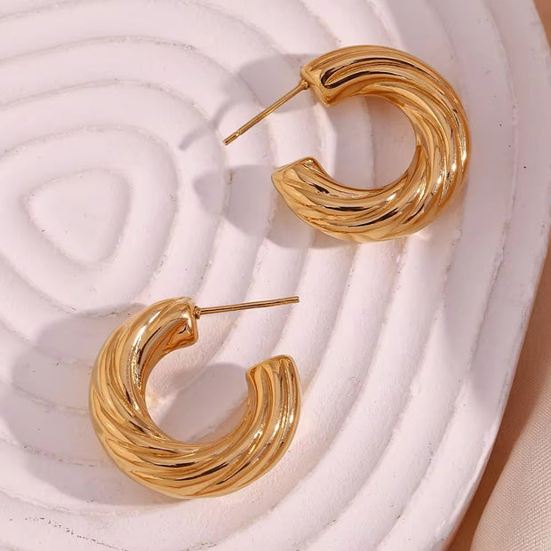 Valentine'S Day Jewelry Hollow Out Twisted Gold Hoop Earring 18K Gold Plated Stainless Steel Jewelry