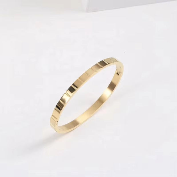 Dainty 18K Gold Plated Lattice Mirror Polished Stainless Steel Bangles Minimalist Design for Ladies