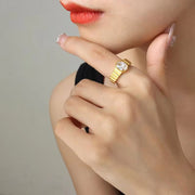 Vintage Design 18K Gold Plated Stainless Steel White Green Cubic Zirconia Finger Ring Jewelry for Women