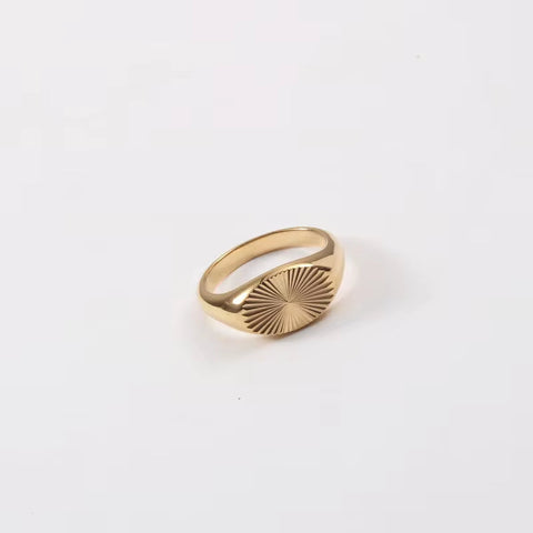 Waterproof 18K Gold Plated Wholesale Stylish Permanent Engraved Sunshine Burst Stainless Steel Finger Ring Trendy for Women