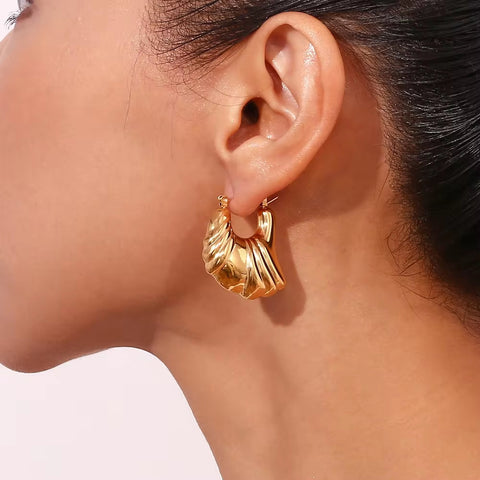 Hollow Wings Earrings Gold Plated Jewelry PVD Stainless Steel Hoop Earrings Wholesale