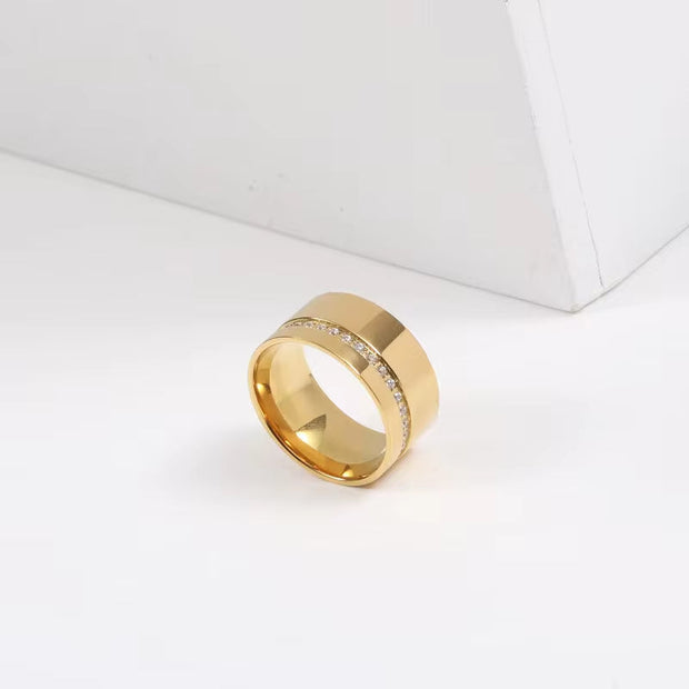 Wholesale 18K Gold Plated Dainty Zirconia Surround Band Stainless Steel Rings for Women Dainty Rings