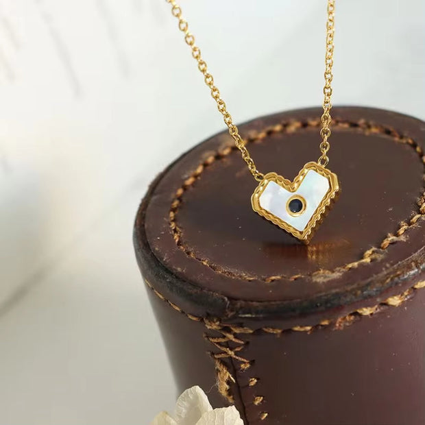 Stainless Steel Shell Heart Zircon Pendant Necklace Simple Gold 18K Necklace for Women