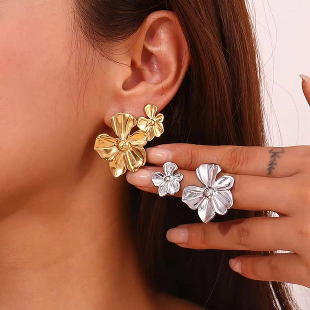 Engraved Flower Earrings