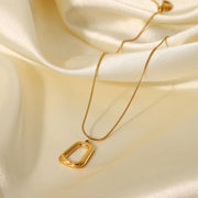 Dropshipping Vintage Stainless Steel Trapezoid Shape Necklace Women 18K Gold Plated Hollow Square Pendant Necklace for Girls