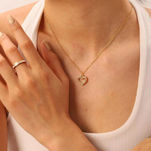 New Arrival 18K PVD Gold Plated Heart Necklace Stainless Steel Clear Zircon Hollow Heart Pendant Necklace for Women