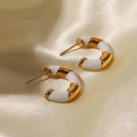 18K Gold Plated Stainless Steel White Enameled Contrast Color C Shape Hoop Earrings Popular Style