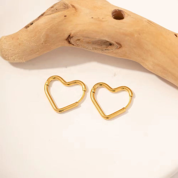 18K Gold Plated Stainless Steel Simple Heart Design Dainty Hoop Earrings Non Tarnish for Woman