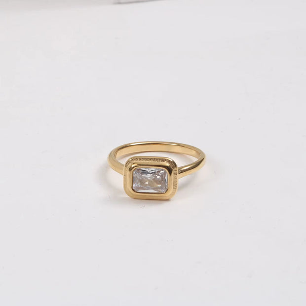 18K Gold Plated Tarnish Free Stainless Steel White Square Zircon Vintage Style Ring Inoxidable for Women